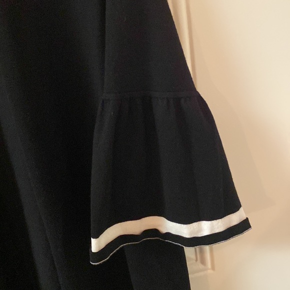 Calvin Klein Women’s Open Cardigan, 1X, Navy with Crème Trim, reverse on sleeves - Picture 3 of 5